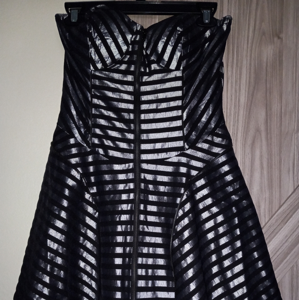Party dress Forever 21 size M/ 8 silver and black